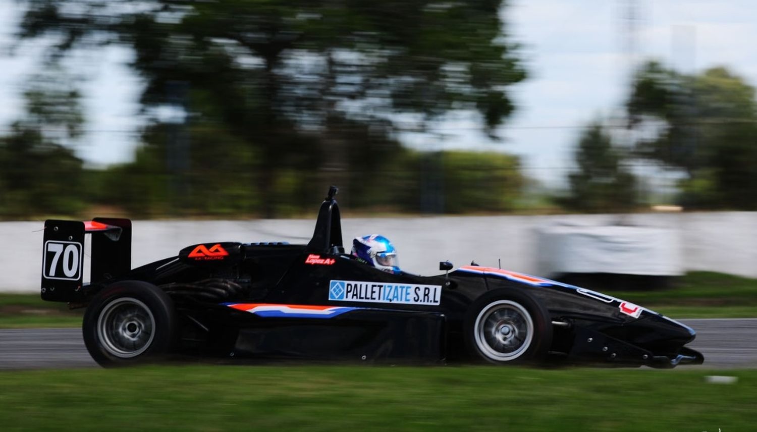 Nazareno López quedó 25° en F3 y deberá remontar en la final del sábado