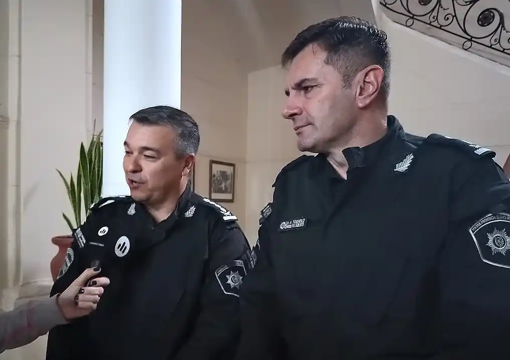 carlos pagano Alejandro Tognolo asumió como jefe de la Unidad Regional V de Policía en Rafaela - 2