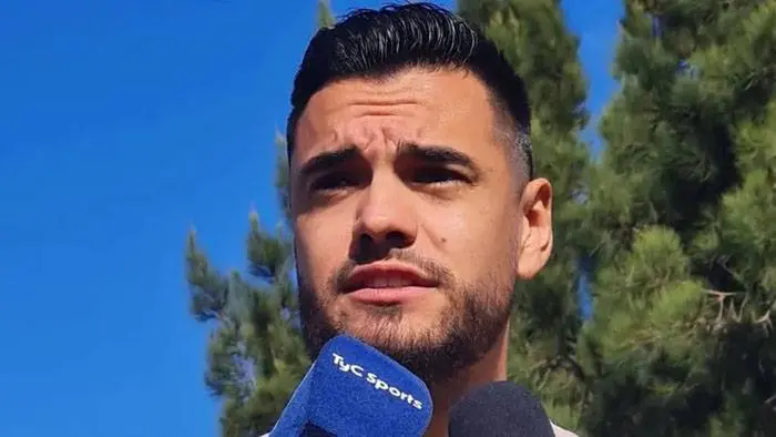 Chiquito Romero se entrena en la  Academia: �SNo descarto jugar en Argentina⬝