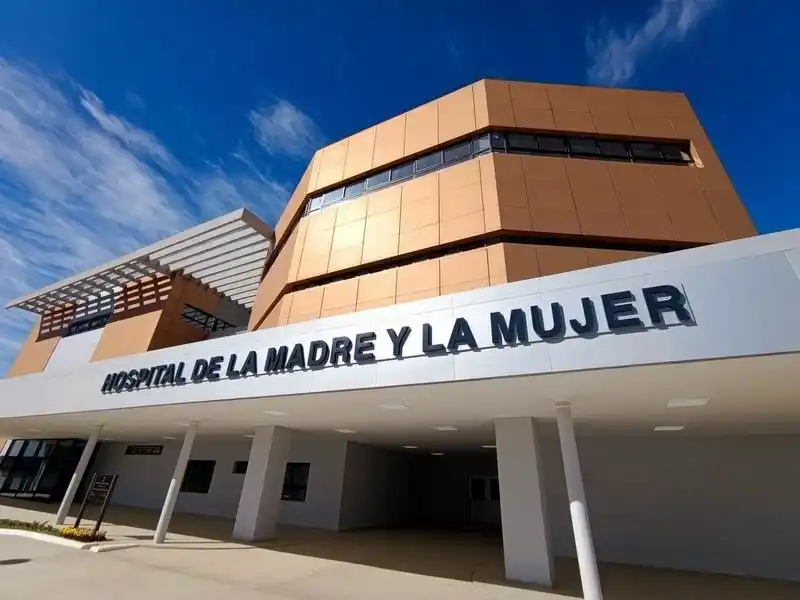 El nuevo Hospital de la Madre y la Mujer 
funciona con normalidad en su primera etapa
