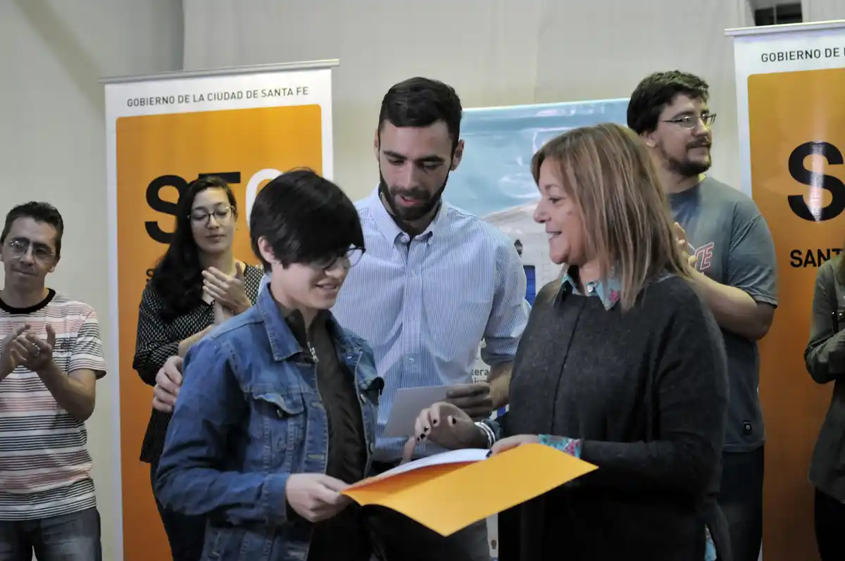 Premiaron a los ganadores de los concursos del Bicentenario