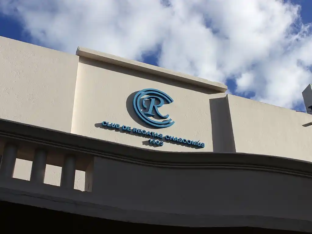 Quisieron sustraer motor de un bote en Club de Regatas