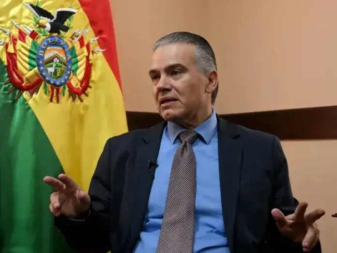 Ernesto Justiniano, ministro de Defensa de Bolivia.