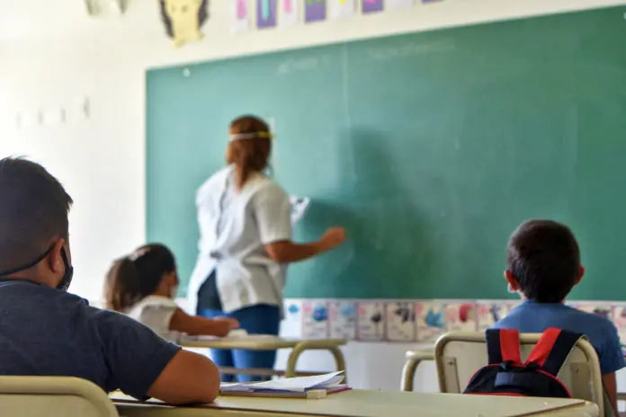 La Nación adelantó que “en las escuelas no habrá burbujas”