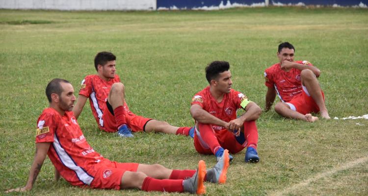 Torneo Regional: Mitre no pudo quebrar el cero y se fue con la frente en alto