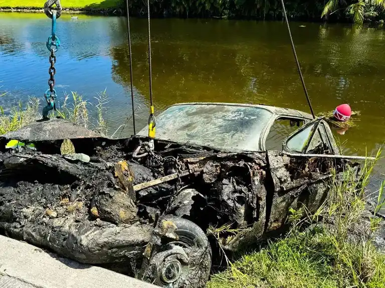 Madre e hija desaparecieron hace 50 años y ahora encontraron sus cuerpos en el fondo de un lago