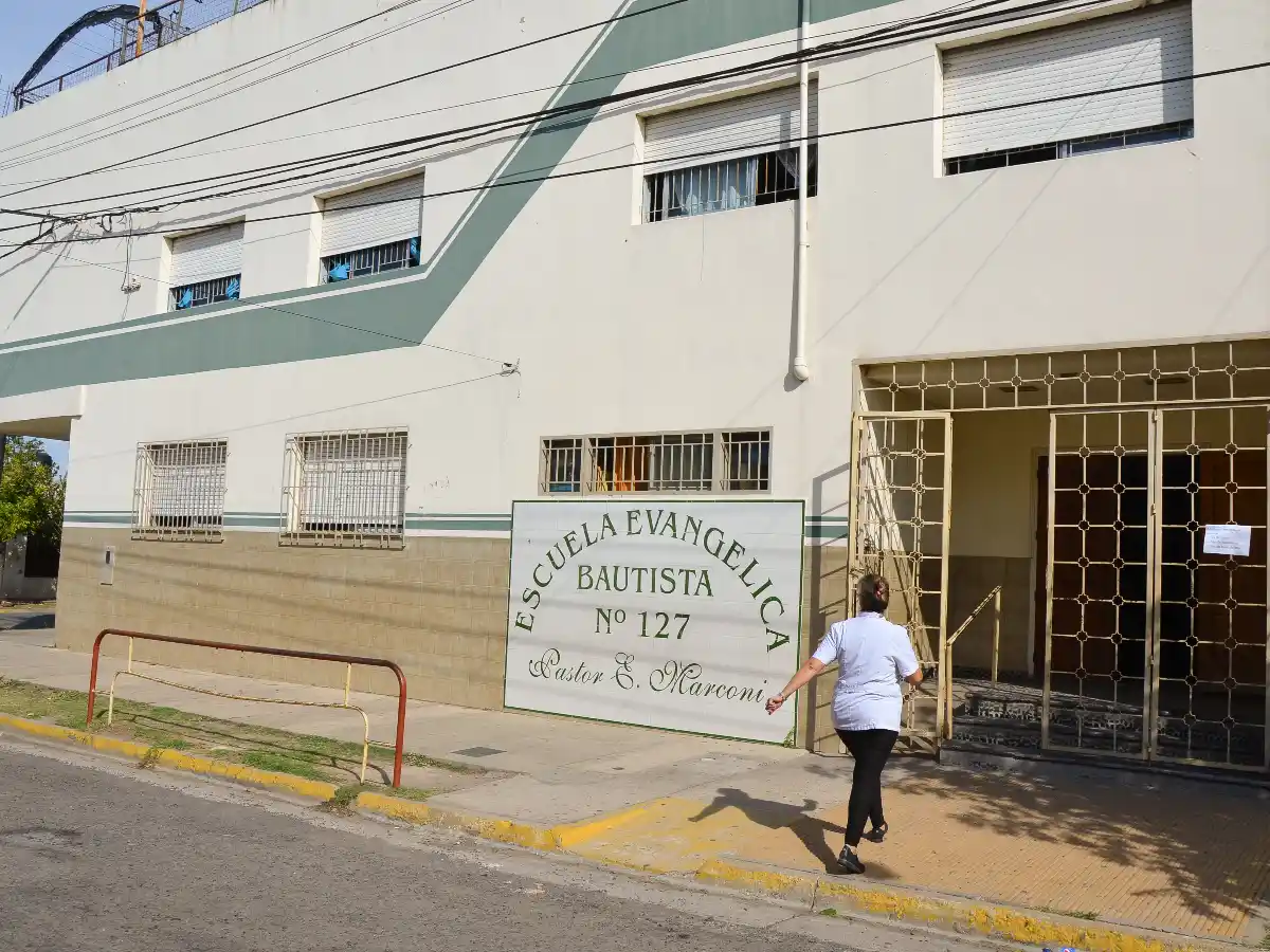 "La homosexualidad atenta contra  el plan de Dios", según material de una escuela en Paraná 