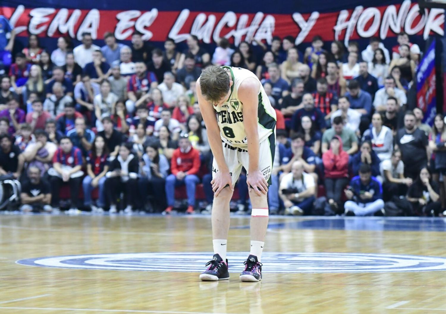 El adiós a un grande: San Lorenzo mandó al descenso a Atenas de Córdoba