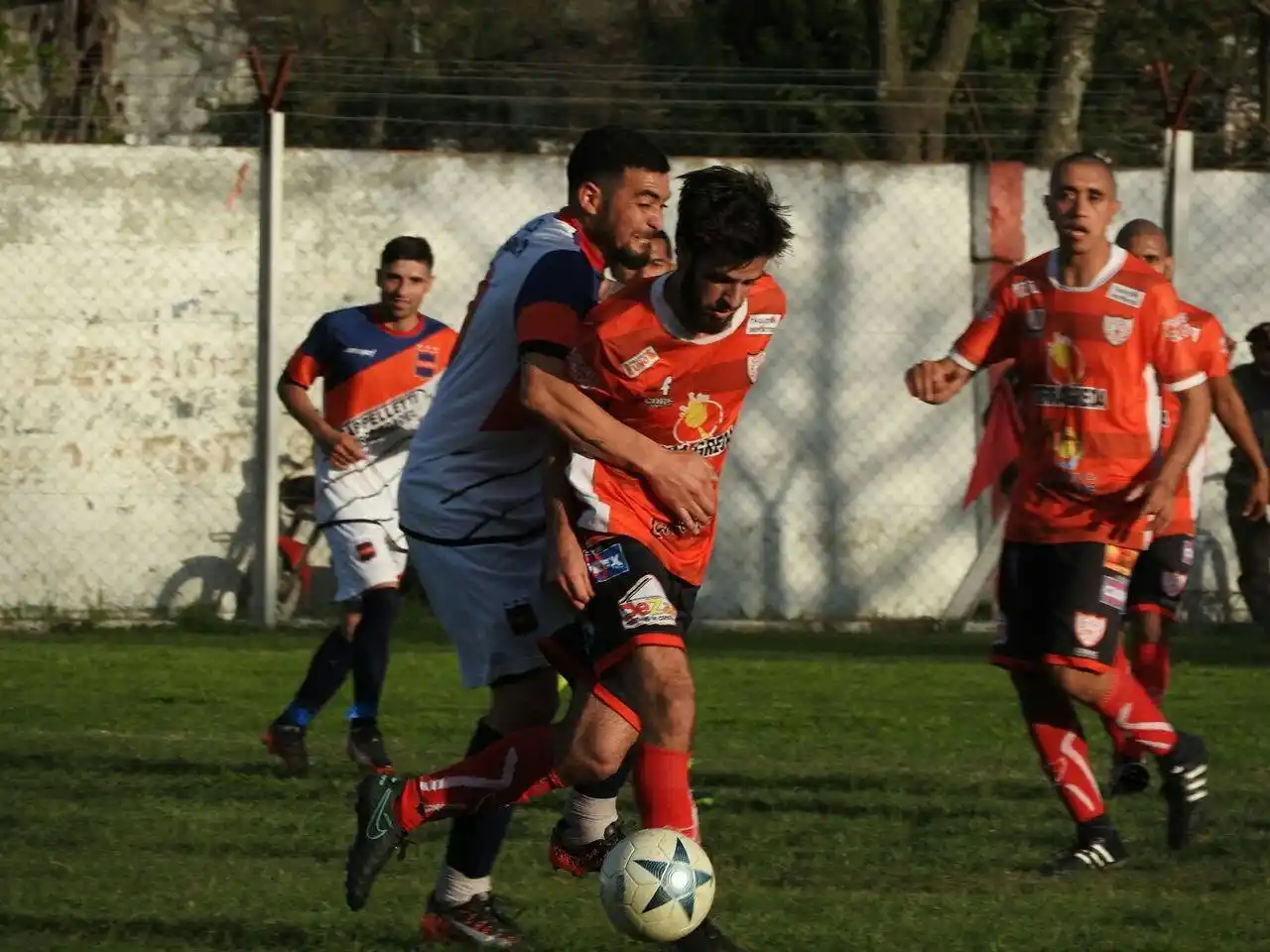 Fútbol Local:  Una jornada de empates 