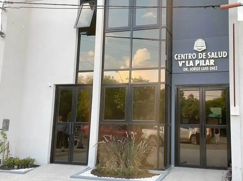 El gobernador Insfrán inaugura el nuevo
centro de salud del barrio Villa La Pilar