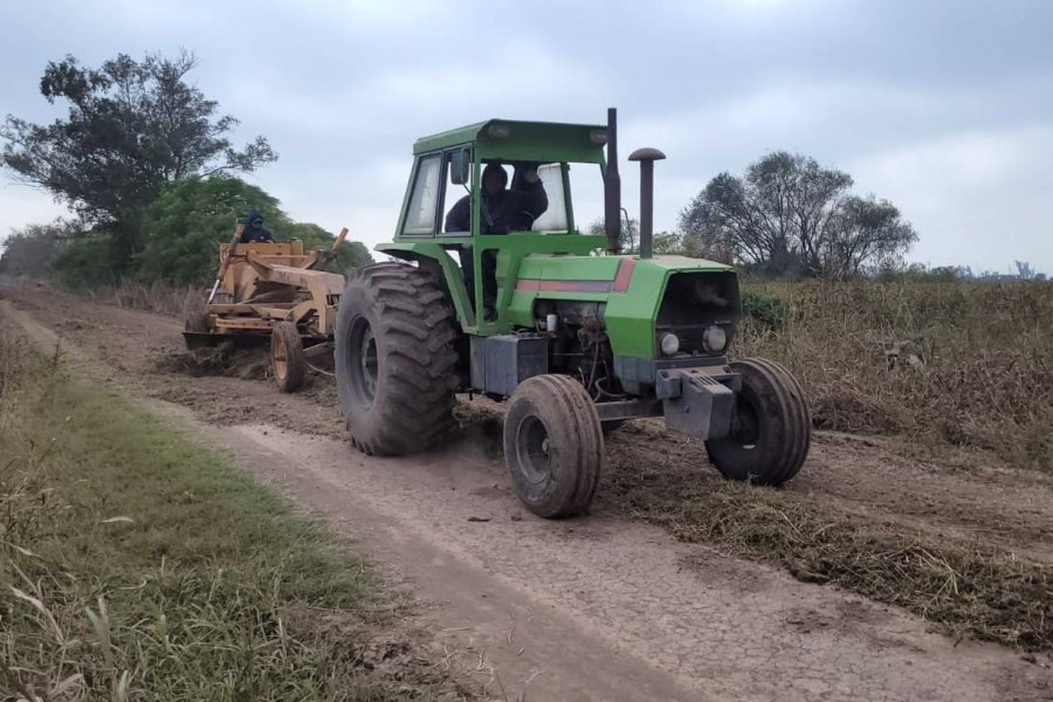 Reconstrucción de Caminos Comunales en Sunchales