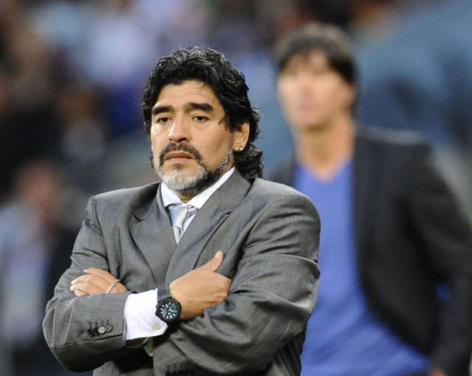 Maradona explotó contra la AFA y Sampaoli: "Regalan prestigio, los pibes no tienen la culpa