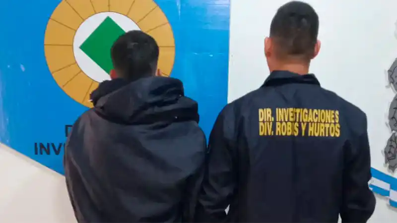 Detuvieron a tres sujetos por un violento asalto a un hombre en la capital provincial