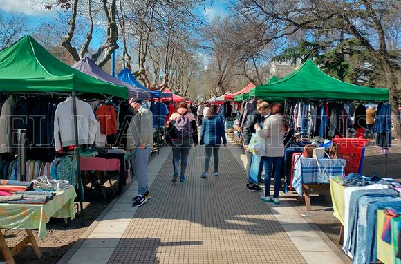 “El que no quiere trabajar que se vaya de la plaza”
