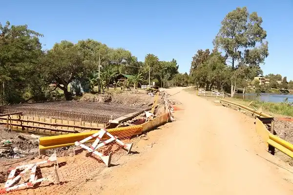 Avanza la obra del puente del Camino de la Costa