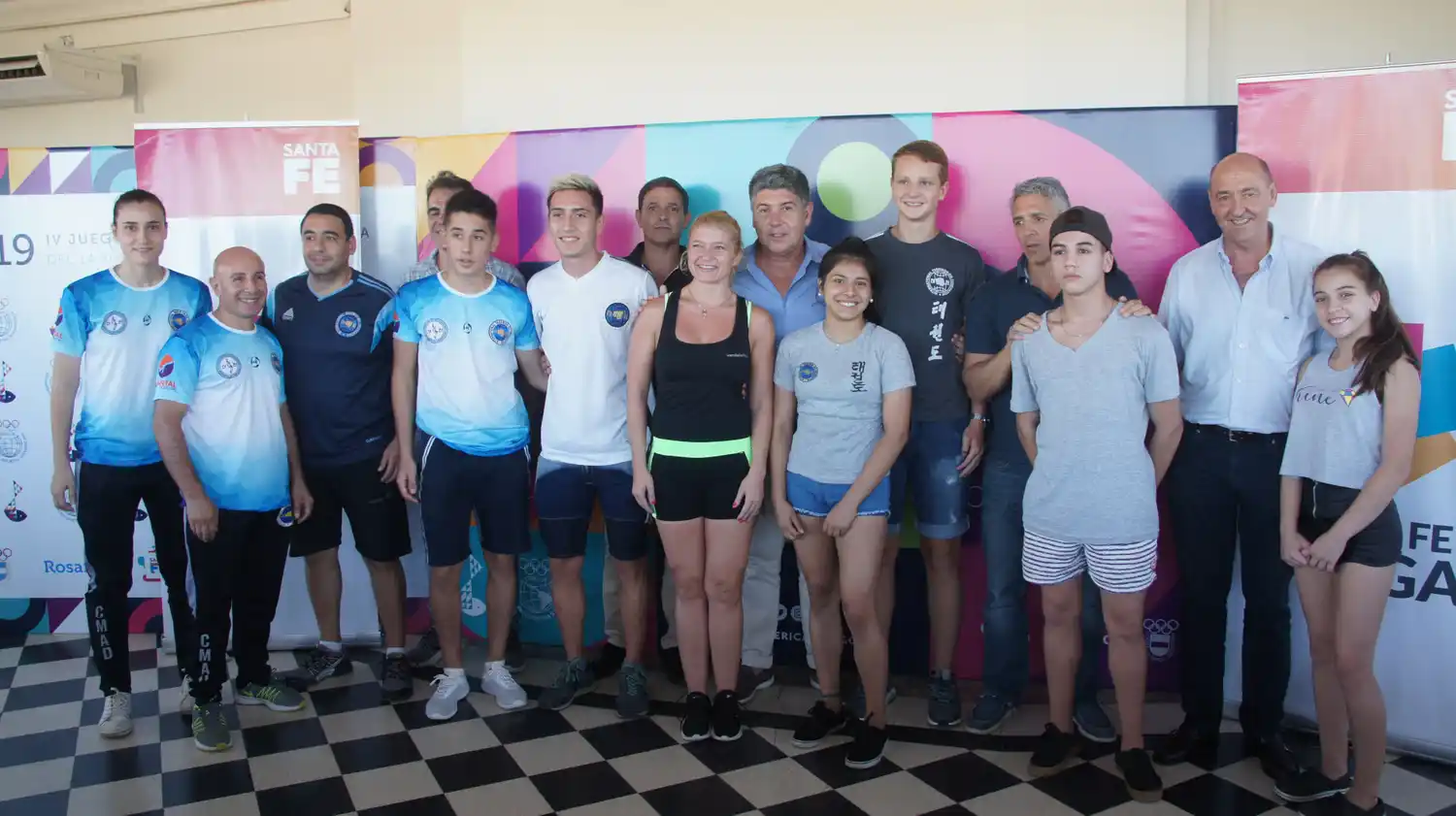 Entregaron apoyos económicos a deportistas y entrenadores santafesinos