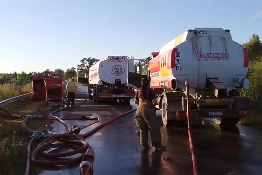 Bomberos Voluntarios de San José.