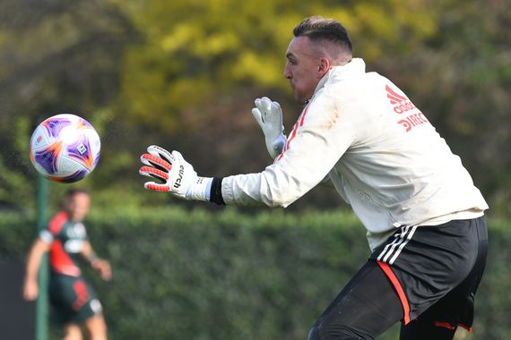 River visita el Kempes y Boca juega en su cancha