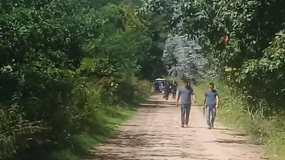 Hallazgo macabro en Lobos: Encuentran una mujer ahorcada y quemada 