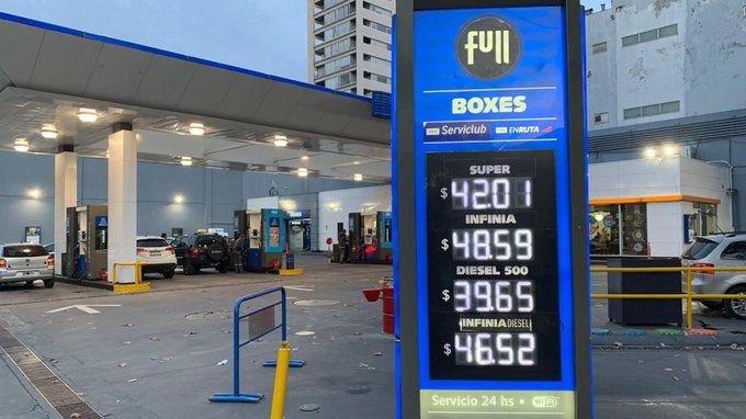 El Gobierno publicó el decreto que congela por 90 días el precio de los combustibles