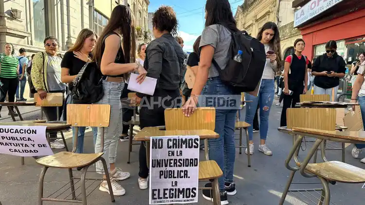Gualeguaychú se suma a la Marcha Federal Universitaria con clases públicas y movilización a Plaza San Martín