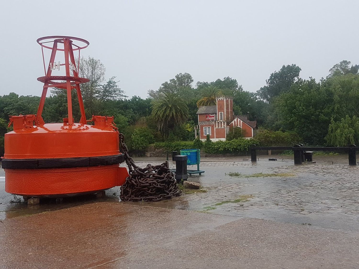 Noche de lluvia y truenos: ¿Cómo seguirá el tiempo en Gualeguaychú?