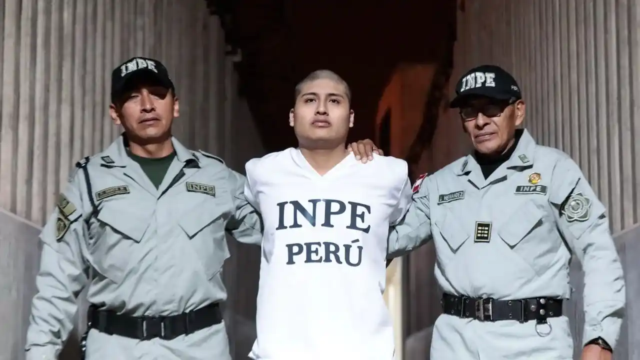 Se recuerda que tras su arribo al aeropuerto de El Palomar, fue trasladado de inmediato a la cárcel de Marcos Paz.