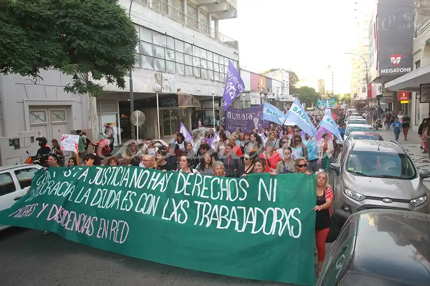 Se realiza una asamblea abierta para prepararse para el 8M