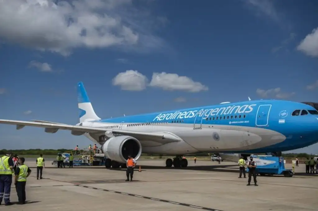 Preparan otro vuelo a Rusia para este domingo: traerían 600 mil dosis