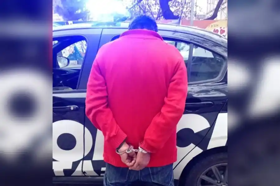 Detuvieron por exhibicionismo en barrio Echesortu a un hombre con pedido de captura
