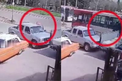 Golpeó con la puerta de su camioneta a una policía que iba en moto, la mujer cayó y murió atropellada por un colectivo