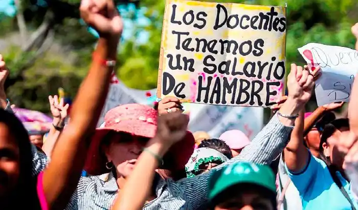 ¡FELIZ DÍA DEL MAESTRO! Educadores en Venezuela atraviesan por una situación precaria salarial