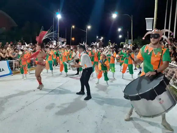 Última Luna del Carnaval de Encuentros 2025: Pirayú cierra con un espectáculo lleno de color y ritmo