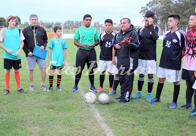 Jugadores colombianos iniciaron su ronda de partidos amistosos