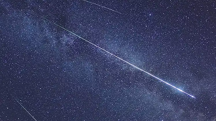 Esta noche: lluvia de estrellas caerá sobre la Tierra 