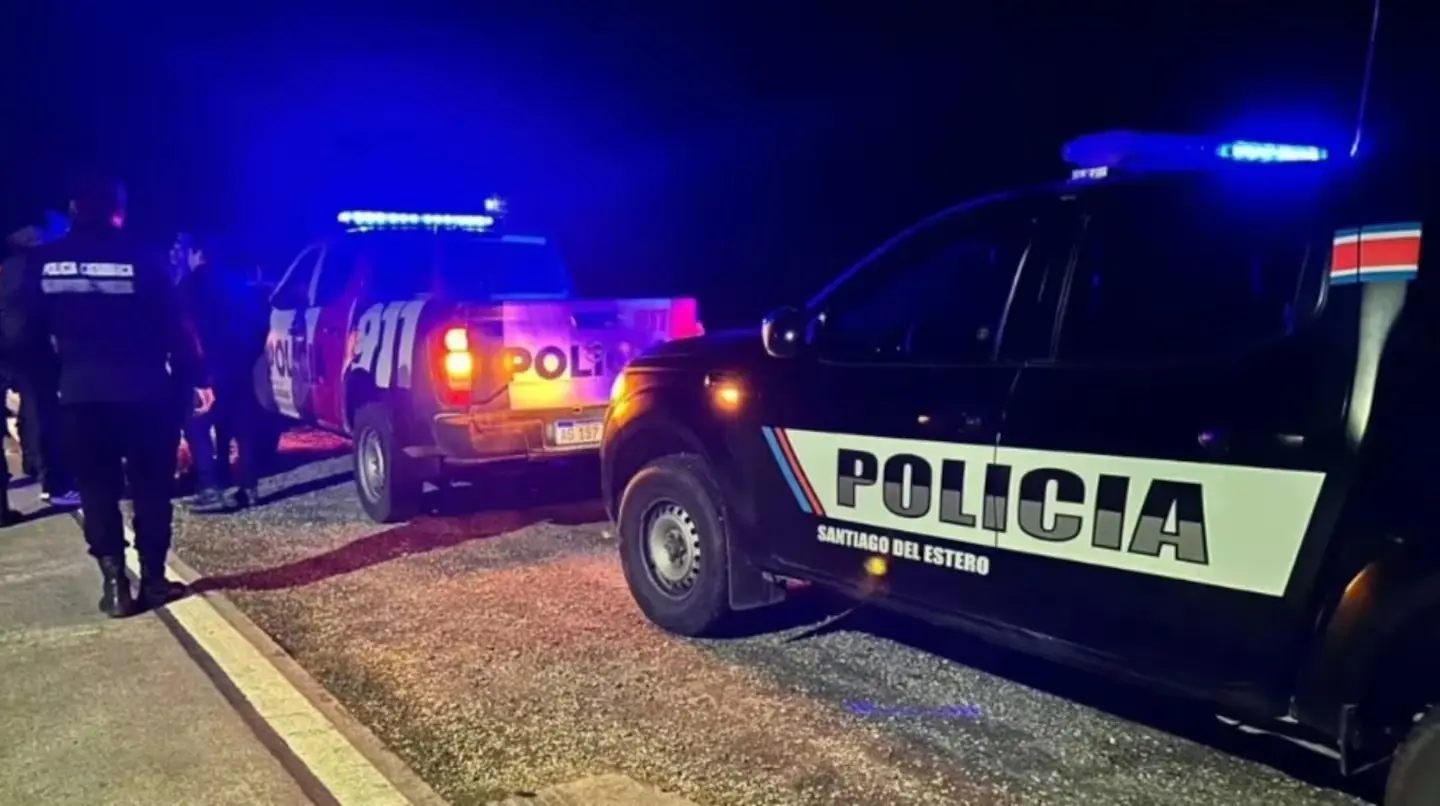 Horror: hallaron un bebé muerto dentro de una caja de zapatos al costado de la ruta en Santiago del Estero