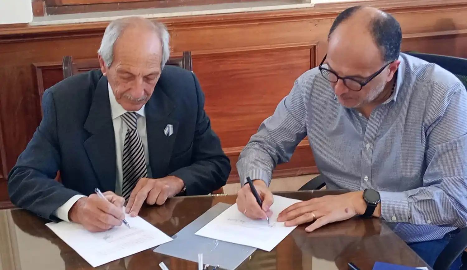 Firmaron acuerdos con la Caja de Retiros de las Policías de la provincia