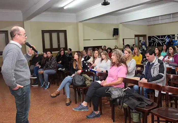 Comienza el clima electoral, con las capacitaciones de autoridades