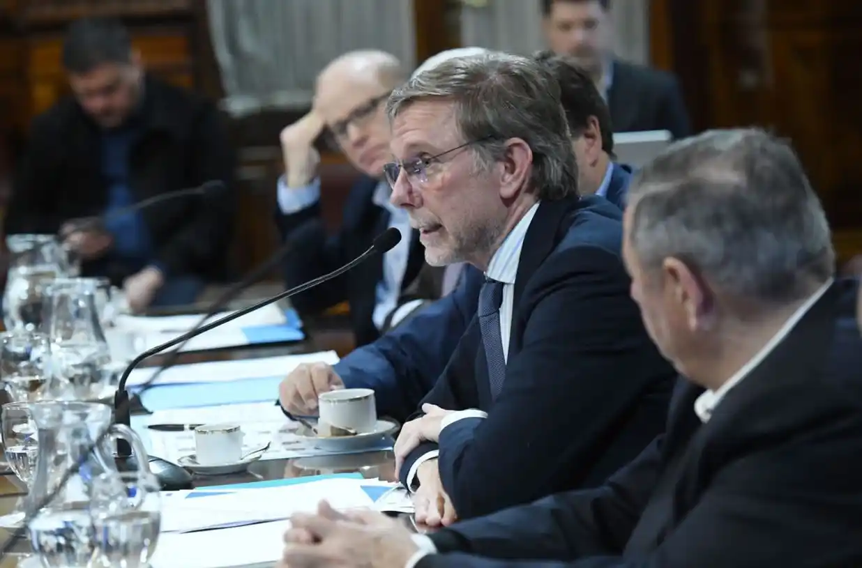 El Gobierno busca “incentivar” la liquidación de soja y desestimó un esquema de “retenciones cero”