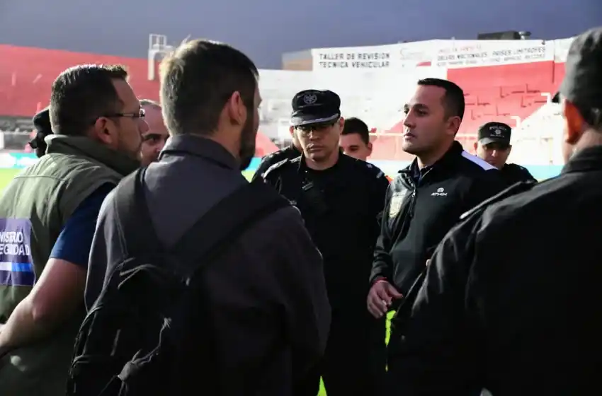 Suspendieron Unión vs Lanús: el viento provocó el derrumbe de una obra en el estadio