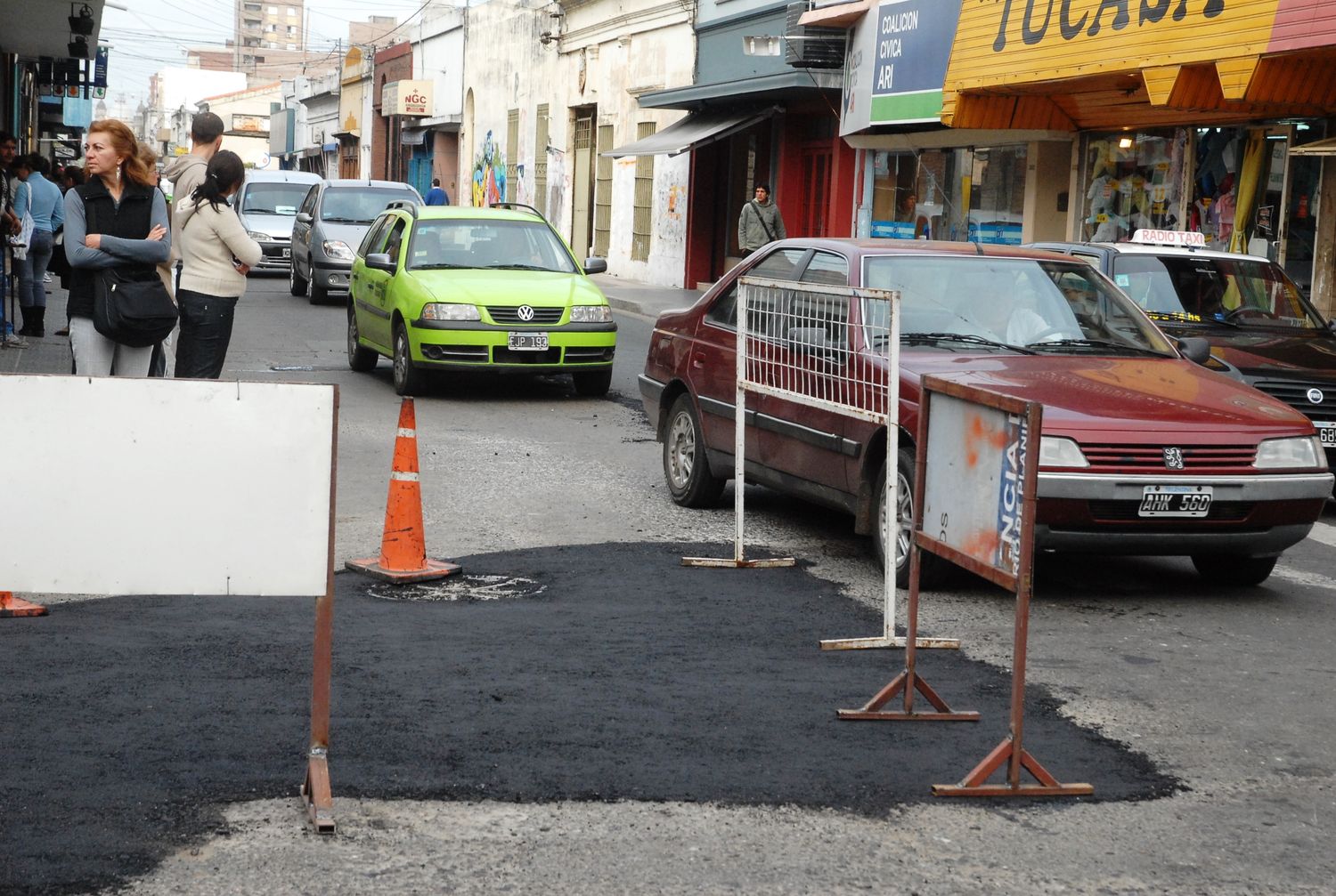 Desvíos de colectivos por obras de bacheo