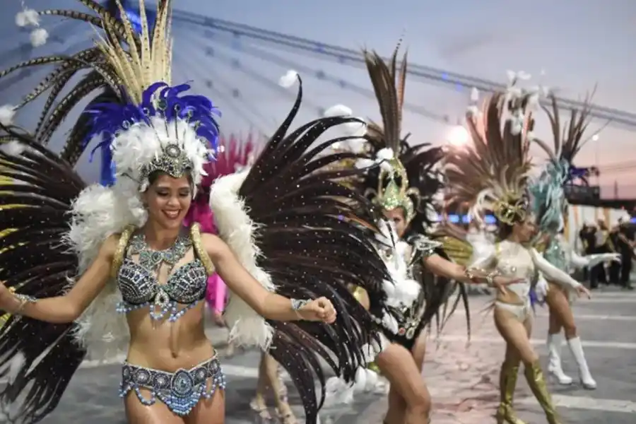 Después de 40 años, las comparsas de Santa Fe no tendrán su tradicional Carnaval por "falta de plata"