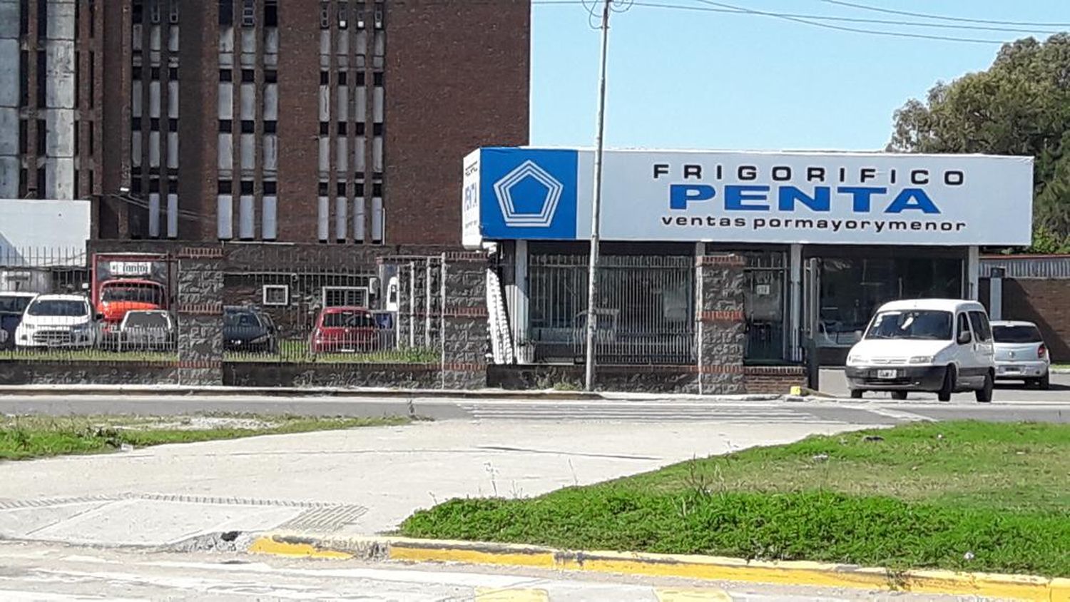 Conflicto en Frigorífico Penta: La empresa denuncia extorsiones y amenazas por parte de delegados