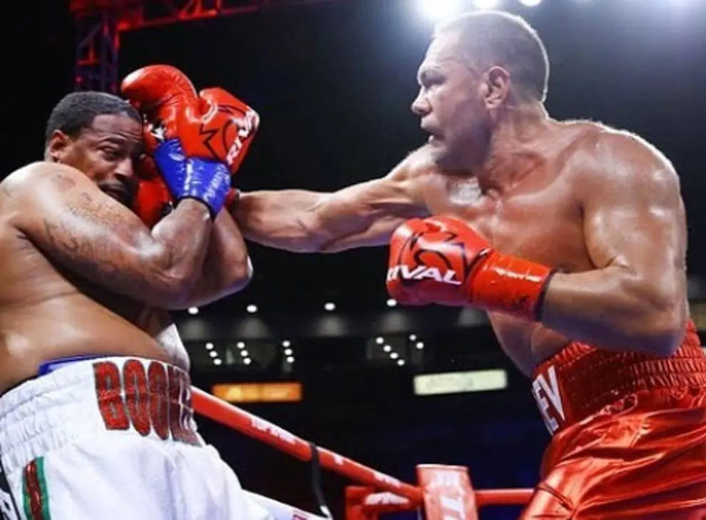 Bob Arum cree que Pulev mandará al retiro a Joshua