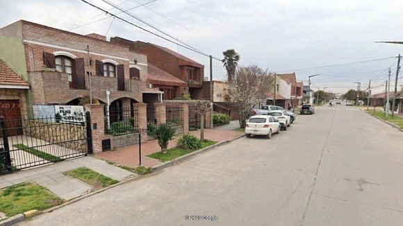Le robaron alhajas y armas a martillero público en su casa