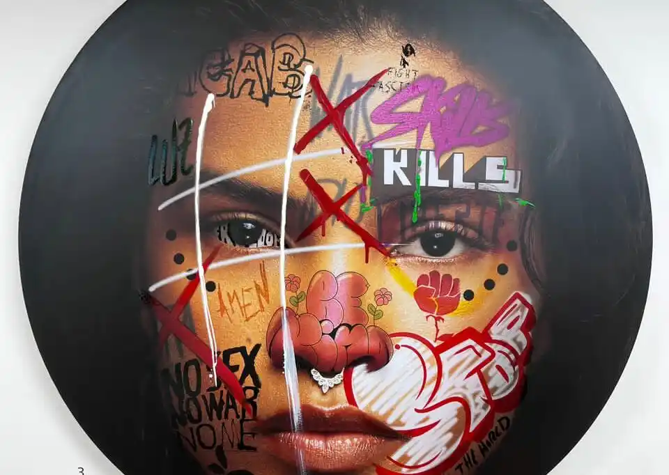 Félix Murillo despliega su creatividad y conquista fronteras con su arte