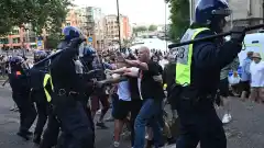 Ataques racistas provocaron reacción popular y de las fuerzas de seguridad en Reino Unido
