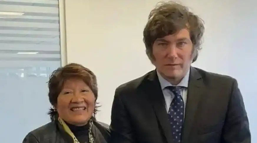 Una senadora de La Libertad Avanza metió a trabajar a siete parientes en su despacho