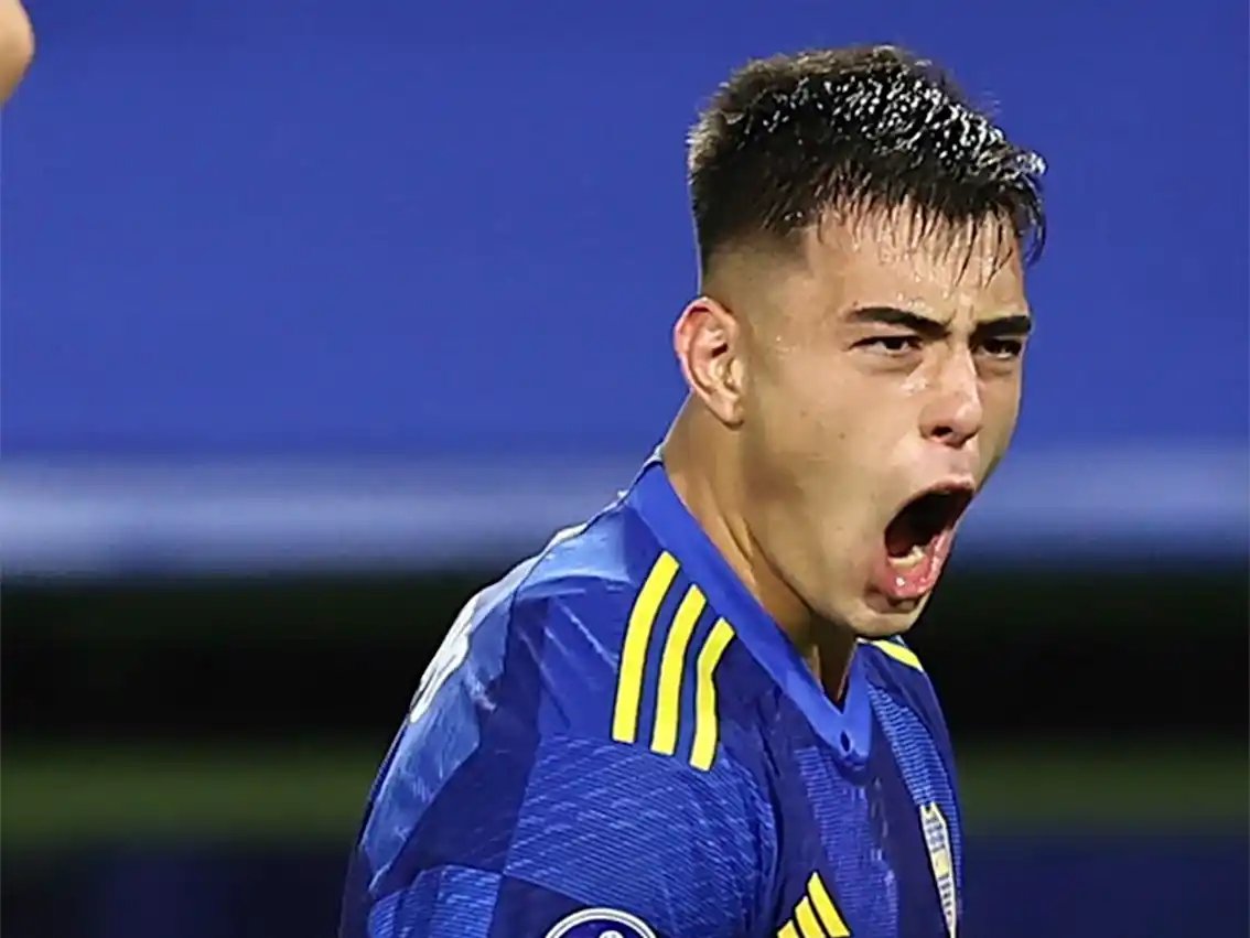Chelsea activó la cláusula y se lleva a Aaron Anselmino