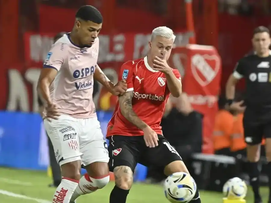 Independiente no aprovechó la ventaja y cayó ante Instituto